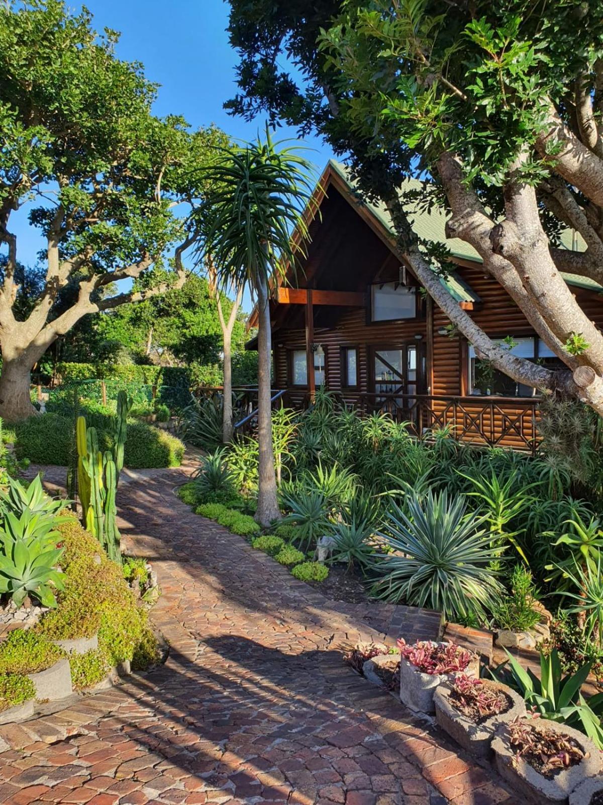 Peaceful Guest Suite With Balcony Views And Garden Setting Brenton-on-Sea Eksteriør billede