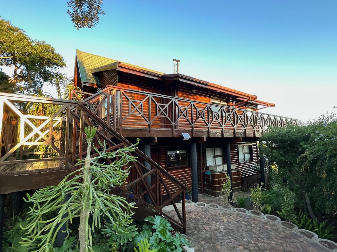 Peaceful Guest Suite With Balcony Views And Garden Setting Brenton-on-Sea Eksteriør billede