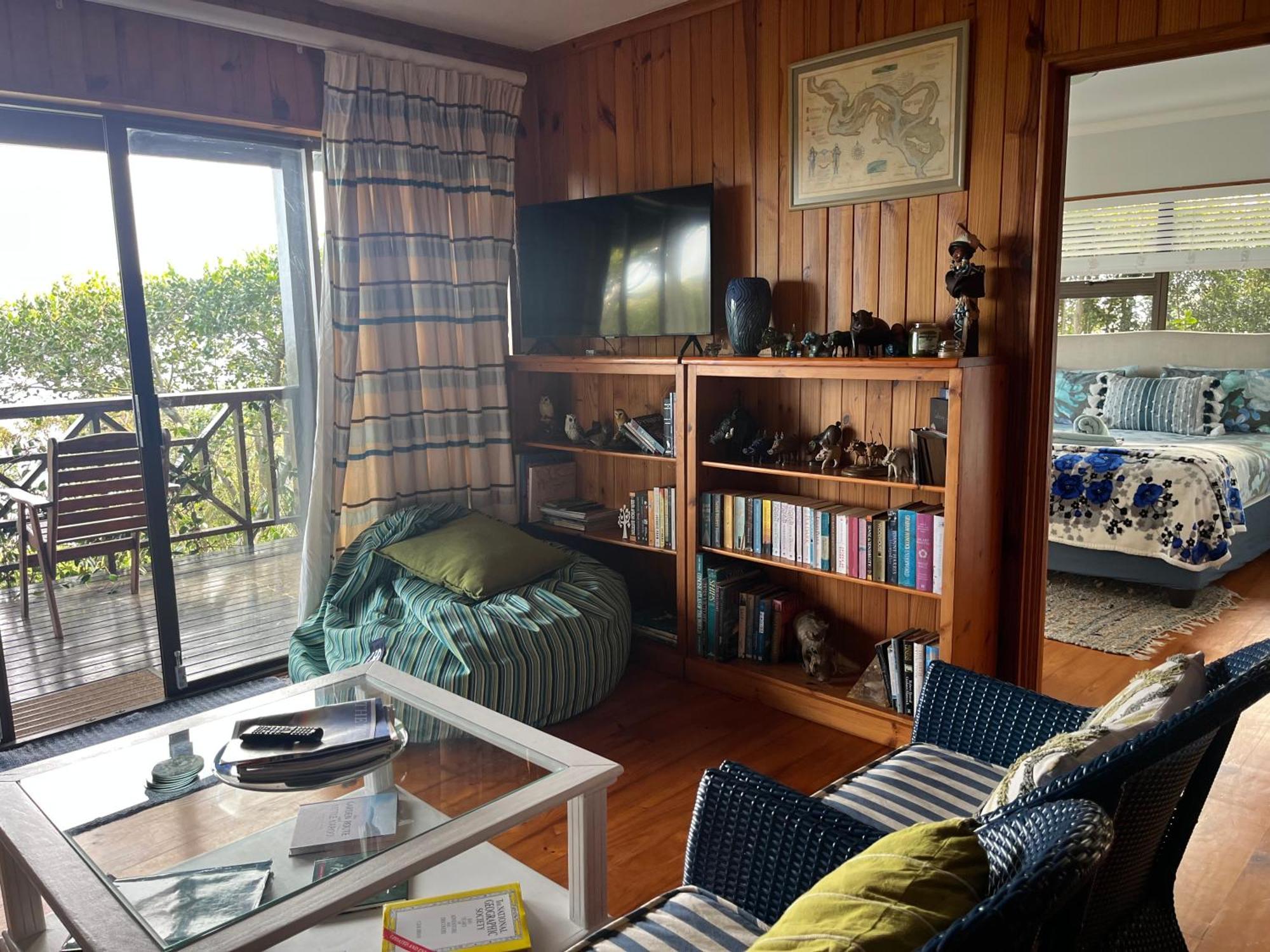 Peaceful Guest Suite With Balcony Views And Garden Setting Brenton-on-Sea Eksteriør billede