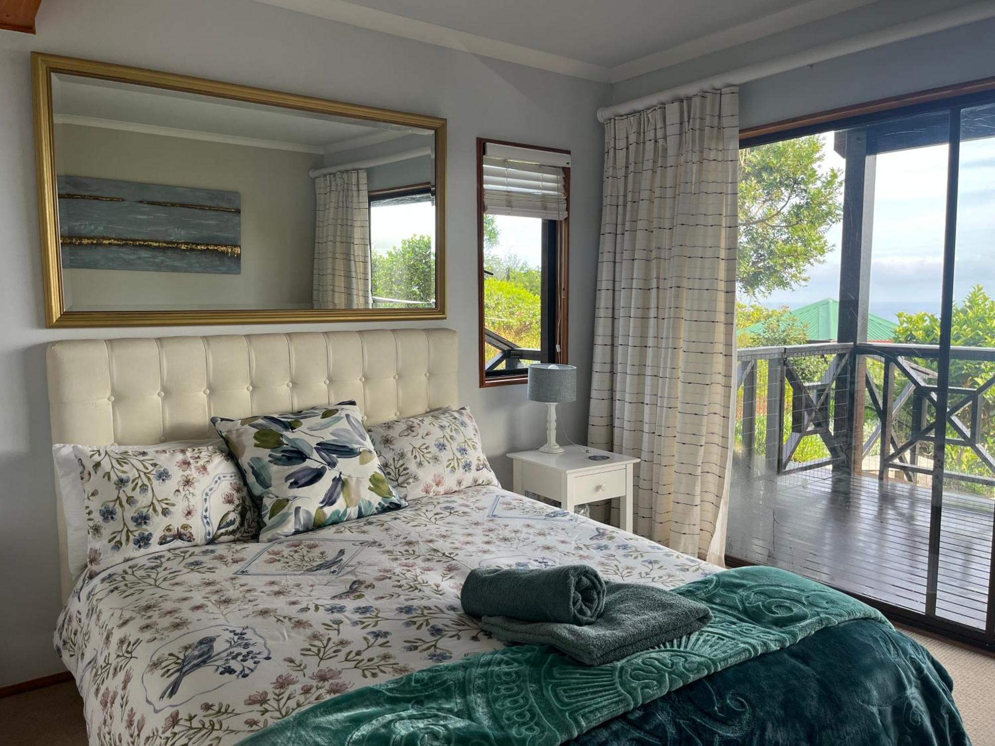 Peaceful Guest Suite With Balcony Views And Garden Setting Brenton-on-Sea Eksteriør billede