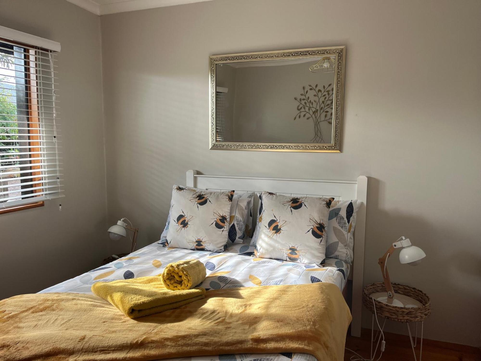 Peaceful Guest Suite With Balcony Views And Garden Setting Brenton-on-Sea Eksteriør billede